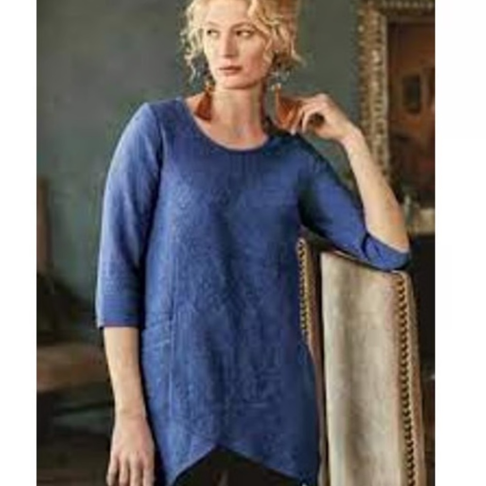 Dressbarn Women's Blue Top